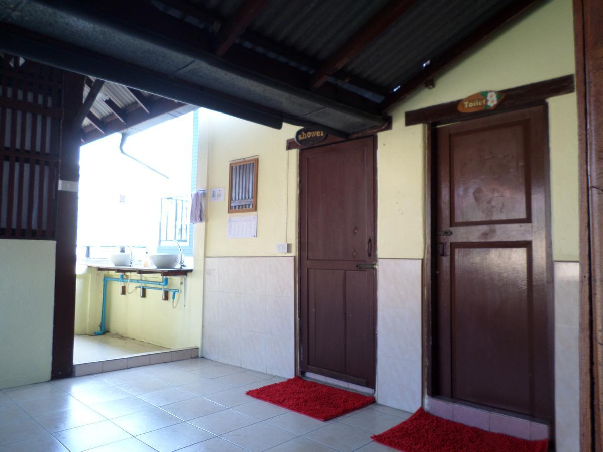 Baanwealaa Guesthouse (Adults Only) Τσιάνγκ Μάι Εξωτερικό φωτογραφία